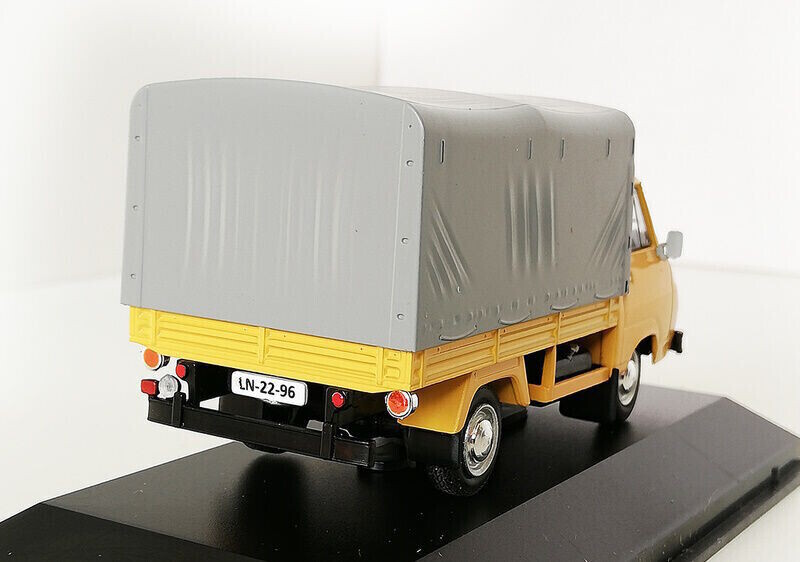 06 Škoda 1203 ROL 1985