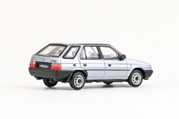 Abrex Škoda Forman 1:43 Stříbrná Safír Metalíza