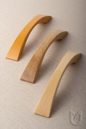 Úchytka Berga 128 Dub lakovaný 