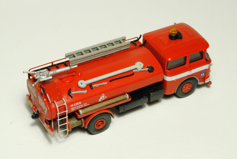 SDV Škoda 706 RT H-UKA 1:87