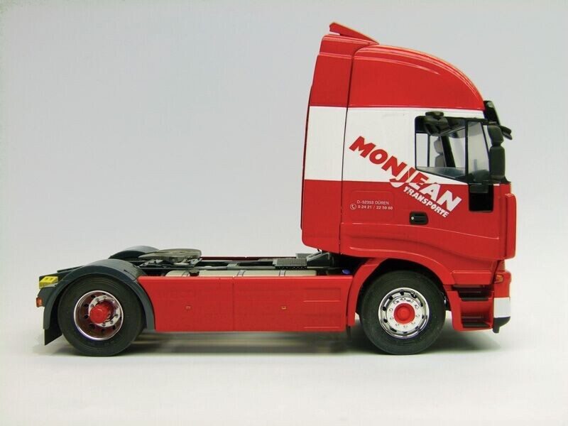 Italeri 3869 IVECO Stralis