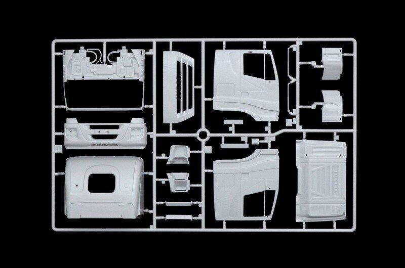 Italeri 3869 IVECO Stralis