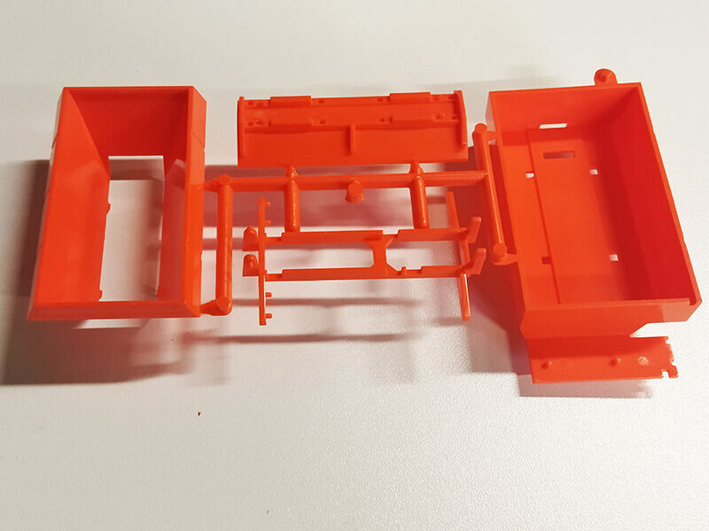 Nástavba sypač Liaz