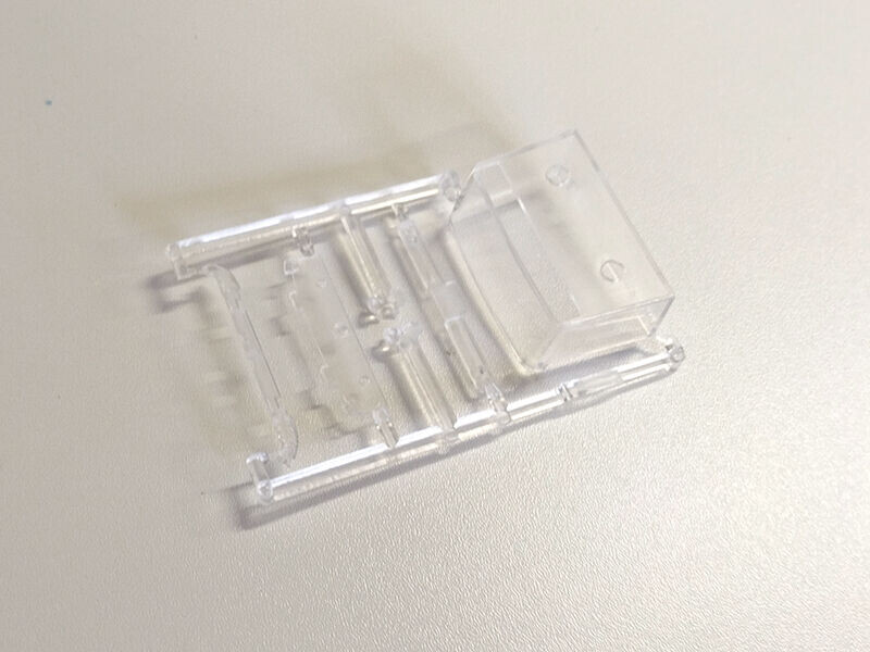 Zasklení kabiny Scania