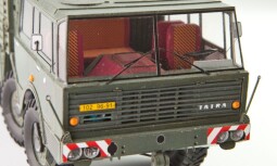 RW 83 Tatra 813 8x8 Kolos - armádní tahač