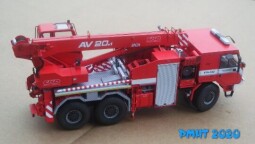 PMHT 33 Tatra Force 815-7 6x6 AV20.1 - vyprošťovací jeřáb