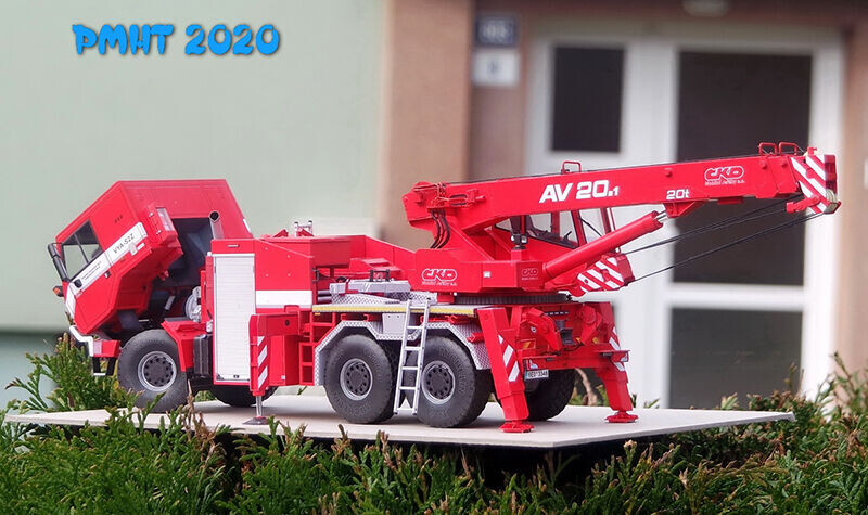 PMHT 33 Tatra Force 815-7 6x6 AV20.1 - vyprošťovací jeřáb