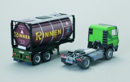 PKG 77 ¨Steyr 19 S 36 s kontejnerovým návěsem a cisternovým kontejnerem