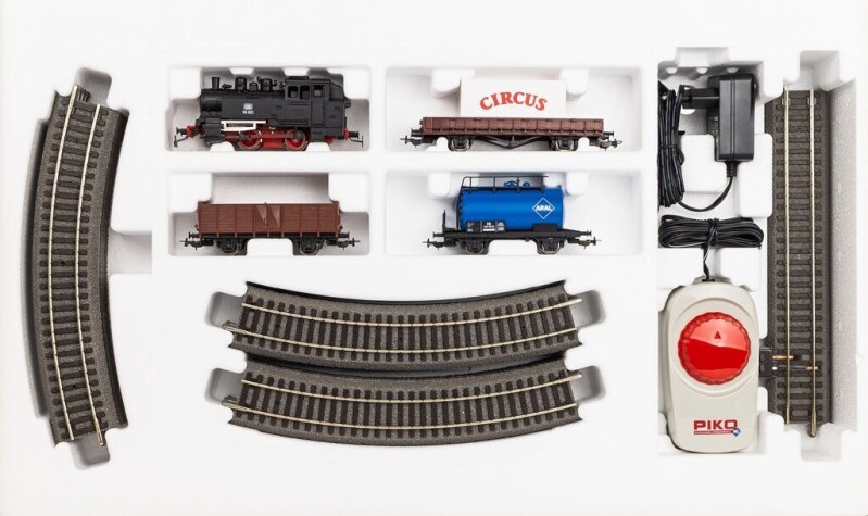 Piko Nákladní vlak s parní lokomotivou BR 98 DB III Startovací sada