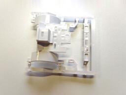 Blatníky  přední s nárazníkem Unimog bílé