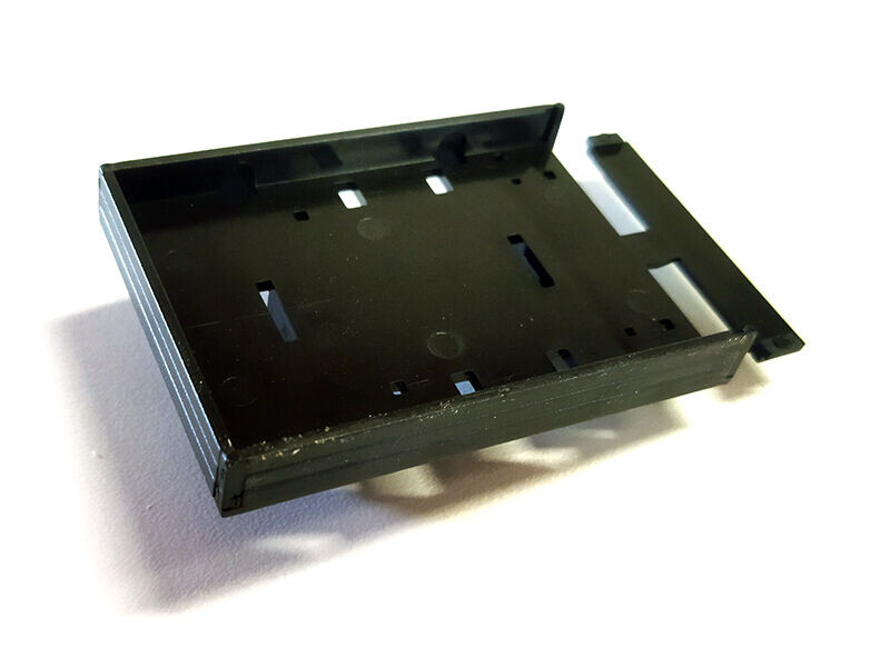 Korba Mercedes Unimog černá