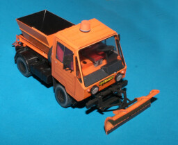 IFA Multicar 25 - sypač se sněžným pluhem