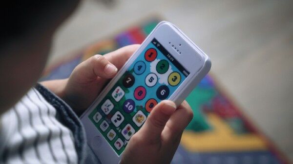 Naučný mobilní telefon moudré sovy na baterie 