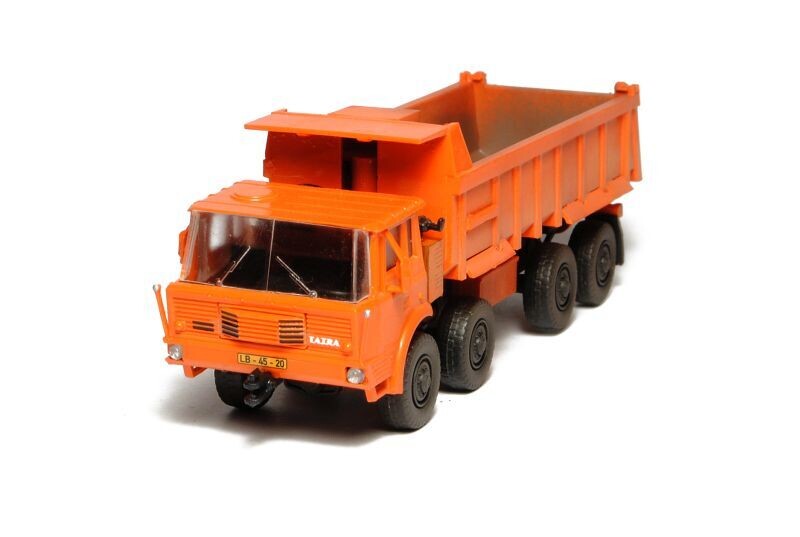 SDV Tatra 813 8×8 S1 1:87 drtikolka