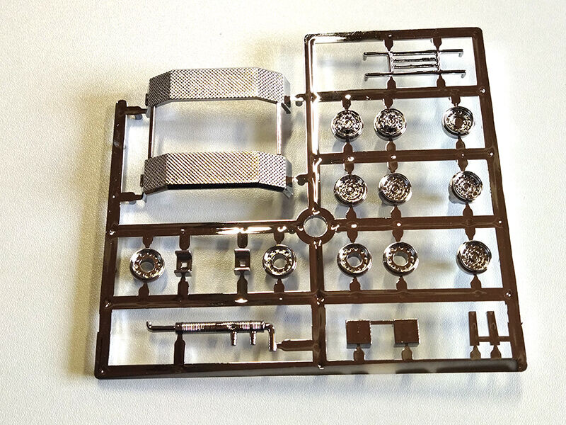 Blatníky a disky Scania chrom